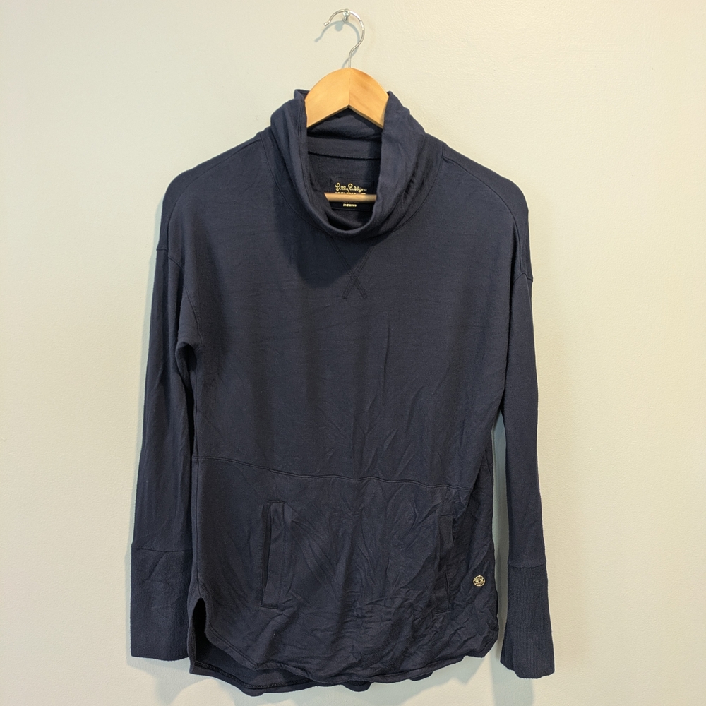 Lilly Pulitzer Luxletic Navy Top
